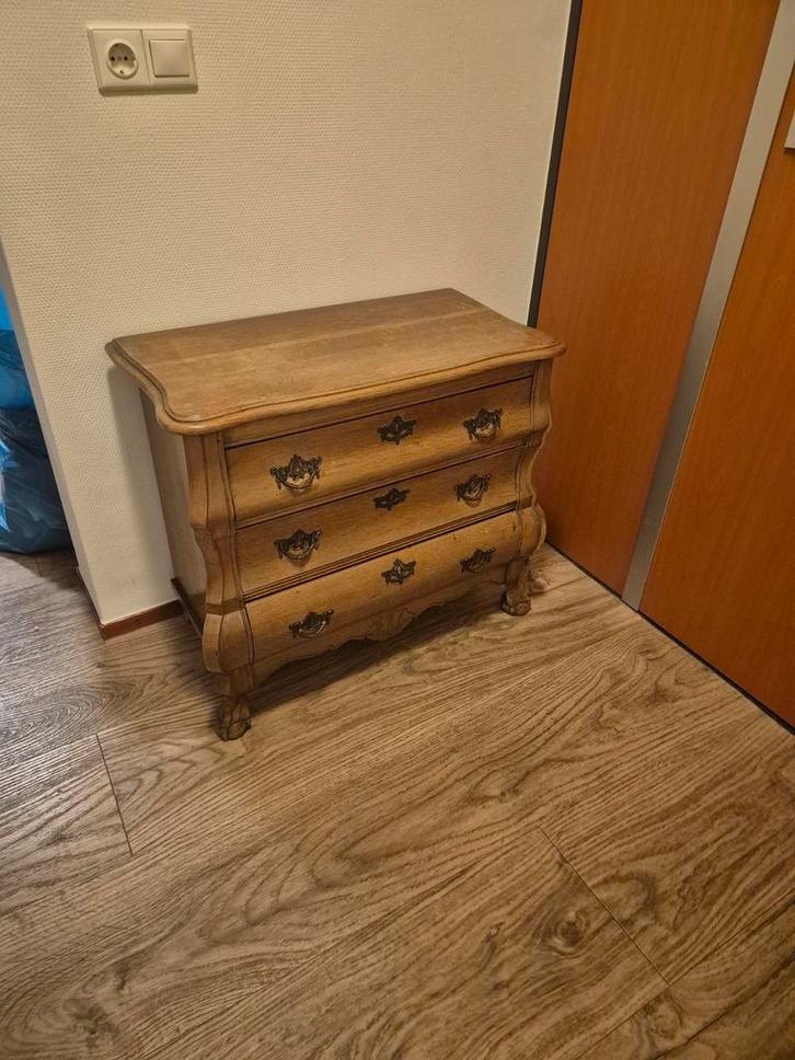 Charmant buikkastje met 3 lades, Huis en Inrichting, Kasten | Ladekasten, Gebruikt, Minder dan 100 cm, 50 tot 100 cm, 25 tot 50 cm