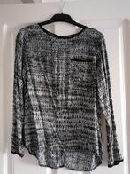 Leuke zwart met witte kleur blouse, Ophalen of Verzenden, Zo goed als nieuw, Maat 38/40 (M), Zwart