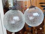 2 grote heksenballen craquele glas met kettinkje met hakje, Antiek en Kunst, Ophalen of Verzenden