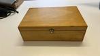 Vintage houten naaidoos, Ophalen of Verzenden, Gebruikt