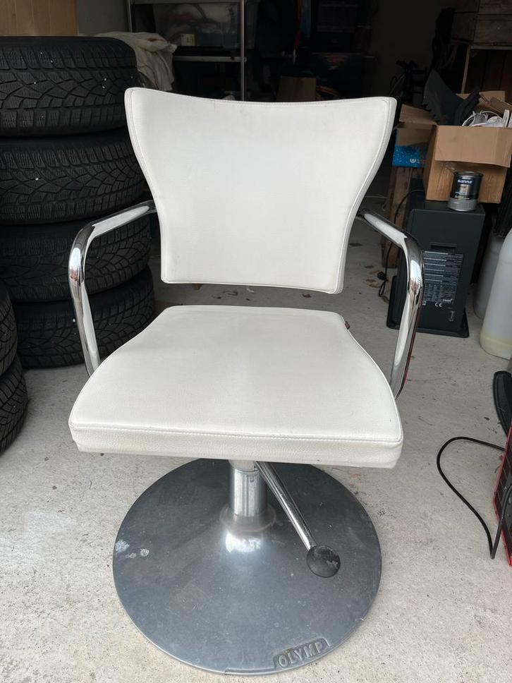 Olymp Kapperstoel - Wit - pompfunctie, Huis en Inrichting, Stoelen, Gebruikt, Eén, Metaal, Wit, Ophalen