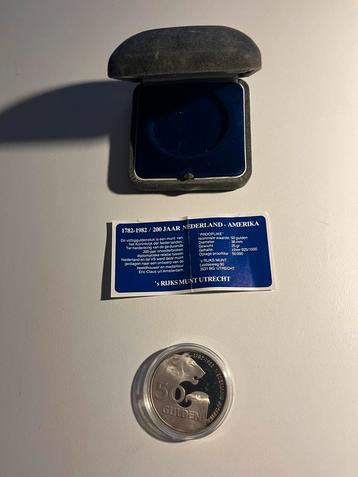 Zilveren 50 Gulden Stuk beschikbaar voor biedingen