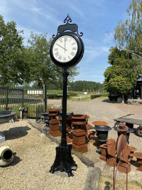 Stationsklok staand stations klok te koop., Tuin en Terras, Tuinwanddecoratie, Nieuw, Ophalen