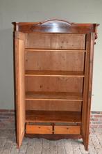 Prachtige strakke antieke noten houten meidenkast., Verzenden