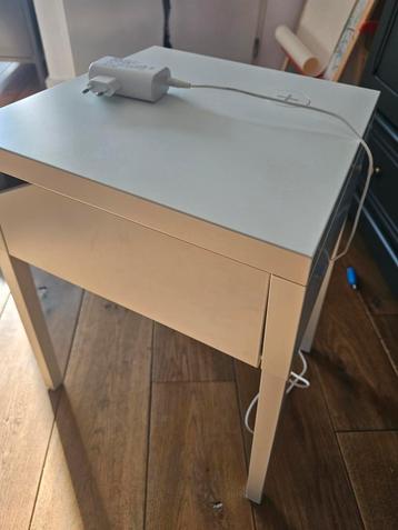 Ikea nachtkastje beschikbaar voor biedingen