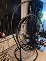 Egg Hangstoel - Stijlvol & Comfortabel!, Huis en Inrichting, Stoelen, Gebruikt, Zwart, Ophalen of Verzenden, Metaal
