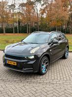 Lynk & Co 1.5TD 261pk Phev 7DCTH 2021 Zwart, Auto's, Lynk & Co, Stof, 179 pk, Zwart, 1854 kg