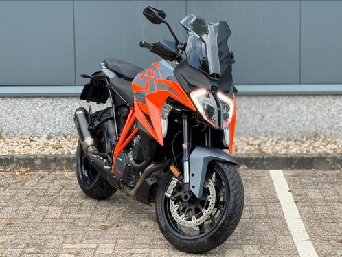 KTM 1290 Superduke GT | Akrapovic | Cruise | 1ste eigenaar, Motoren, Motoren | KTM, Bedrijf, Naked bike, meer dan 35 kW, 2 cilinders