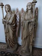 Grote engelen in gips, Ophalen