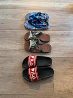 3 paar slippers kind maat 32, Kinderen en Baby's, Kinderkleding | Schoenen en Sokken, Schoenen, Jongen of Meisje, Ophalen of Verzenden