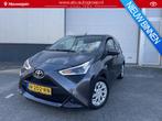 Toyota Aygo 1.0 VVT-i x-play , 35.000 km | Apple/Android Nav, Voorwielaandrijving, Stof, Gebruikt, Euro 6