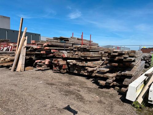 Houten balken vanaf €1,5 per meter voordelig gebruikt hout, Doe-het-zelf en Verbouw, Hout en Planken, Gebruikt, Balk, Vuren, 300 cm of meer