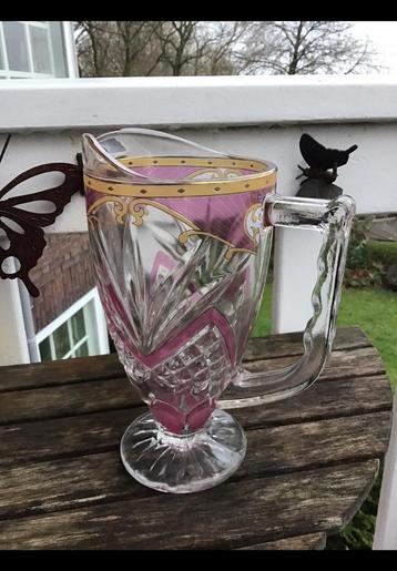Glazen karaf dik persglas, ong 23 centimeter hoog, handgreep beschikbaar voor biedingen