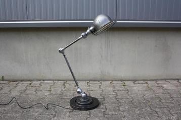 Oude Jieldé tafellamp | Vintage | Industrieel | Jaren 50 beschikbaar voor biedingen
