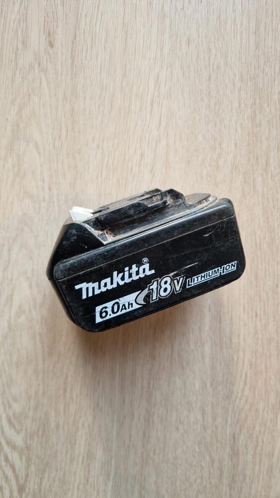 Makita 18V 6.0Ah Accu, Doe-het-zelf en Verbouw, Gereedschap | Machine-onderdelen en Toebehoren, Zo goed als nieuw, Ophalen of Verzenden