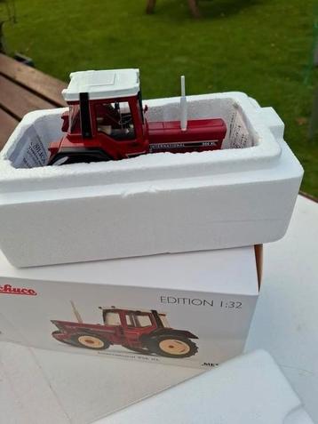 Schuco International IHC 956 XL, 1:32, nieuw, boer beschikbaar voor biedingen