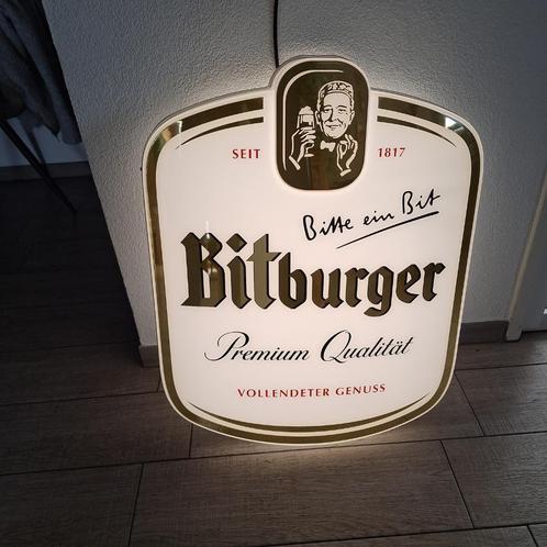 Bitburger bier lichtbak gevelreclame wandreclame groot, Verzamelen, Merken en Reclamevoorwerpen, Zo goed als nieuw, Lichtbak of (neon) lamp