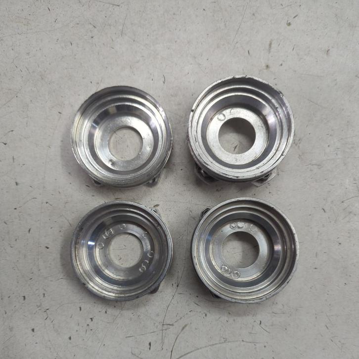 FG7473/02 snelwissel flens 4 voor €12,50 (Onroad 2wd, Evo), Hobby en Vrije tijd, Modelbouw | Radiografisch | Auto's, Gebruikt