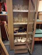 Vitrinekast in Nieuwstaat èn helemaal perfect, Huis en Inrichting, EU, Met deur(en), EU, 150 tot 200 cm