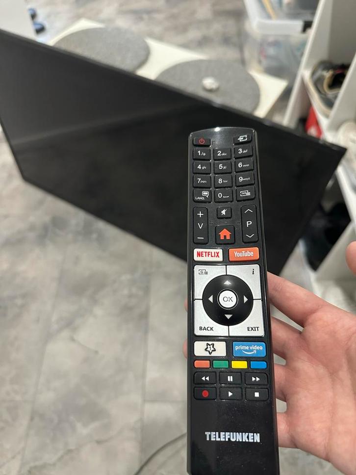 Defecte Telefunken Smart TV, Audio, Tv en Foto, Televisies, Niet werkend, LED, 100 cm of meer, 4k (UHD), Overige merken, 50 Hz
