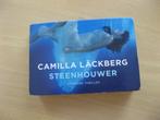 dwarsligger  178 Camilla Lackberg - Steenhouwer, Ophalen of Verzenden, Gelezen