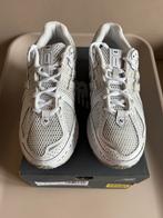 New Balance 1906R unisex sneakers - maat 39,5, Kleding | Dames, Schoenen, Wit, New Balance, Nieuw, Ophalen of Verzenden
