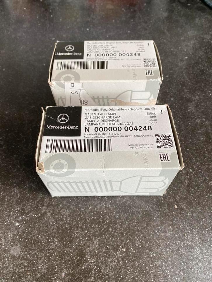 Twee nieuwe Xenon lampen voor div.Mercedes Benz modellen, Auto-onderdelen, Verlichting, Nieuw, Ophalen of Verzenden