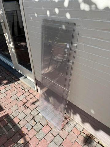 Diversen plexiglas (acrylaat) platen beschikbaar voor biedingen