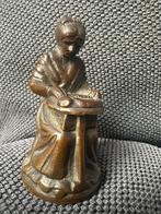 Vintage gietijzeren tafelbel – werkende vrouw bij tafel, Ophalen of Verzenden
