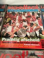 Bundel met voetbal internationals met ajax legendes, Ophalen of Verzenden, Zo goed als nieuw, Bal