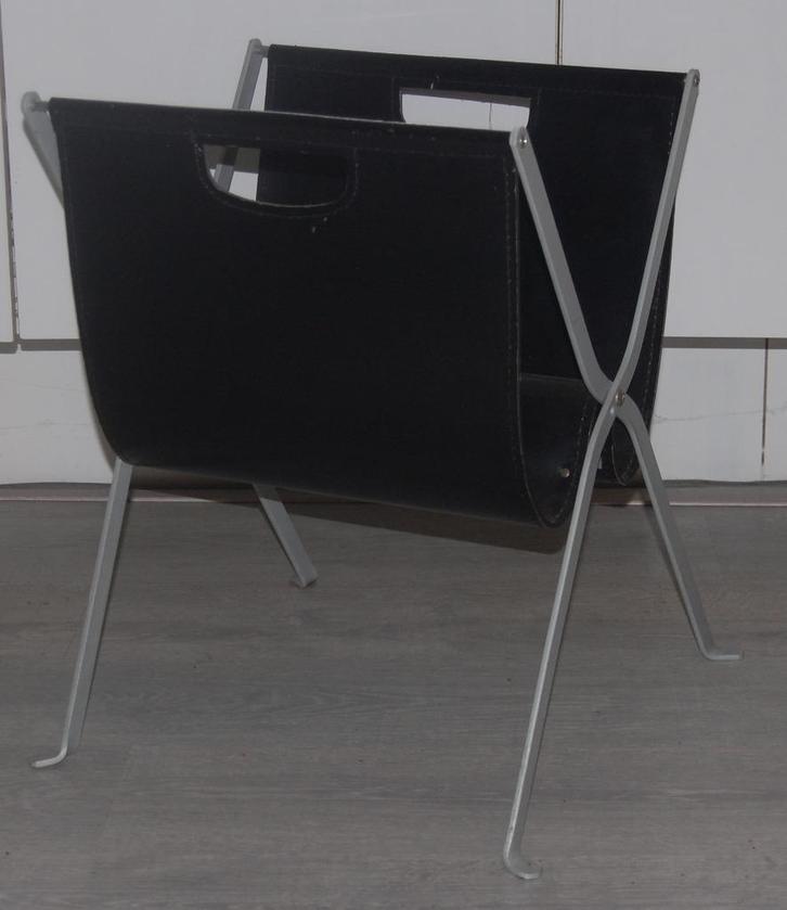 Deels leren vintage lectuurbak, 1970's, Huis en Inrichting, Woonaccessoires | Krantenbakken en Lectuurbakken, Gebruikt, Ophalen of Verzenden