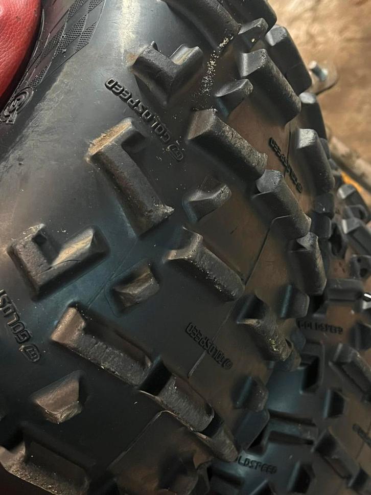 Goldspeed sc3 banden 2x.   (Dus geen velgen), Motoren, Onderdelen | Merk-onafhankelijk, Gebruikt, Ophalen of Verzenden