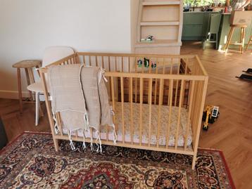 Ikea ledikant en 2 bedbumpers koeka beschikbaar voor biedingen
