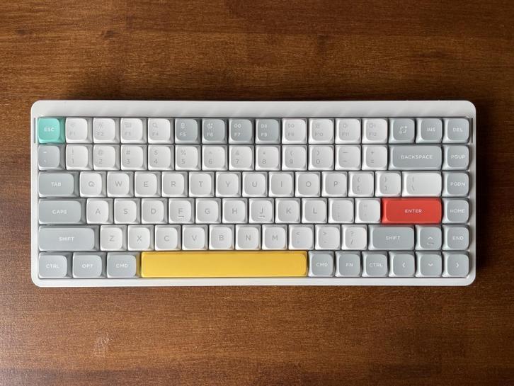 NuPhy Air75 v2, Computers en Software, Toetsenborden, Gebruikt, Qwerty, Draadloos, Ergonomisch, Gaming toetsenbord, Multimediatoetsen