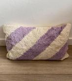 Leuk lila beige sierkussentje van de Hema, Huis en Inrichting, Woonaccessoires | Kussens, Ophalen of Verzenden, Zo goed als nieuw