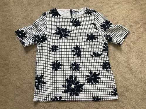 Top Essentiel Antwerp, maat 36, Kleding | Dames, Tops, Maat 36 (S), Zonder mouw, Verzenden