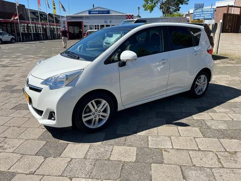 Toyota Verso-S 1.3 Vvt-i 2013 Wit Panoramadak, Auto's, Toyota, Particulier, Verso-S, ABS, Achteruitrijcamera, Airbags, Airconditioning