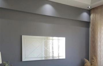 Decoratieve spiegel 65x130 cm beschikbaar voor biedingen