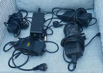 Diverse Accu opladers  beschikbaar voor biedingen