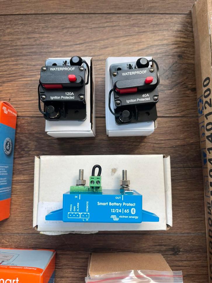 Victron BP65 12/24-65A, Watersport en Boten, Navigatiemiddelen en Scheepselektronica, Nieuw, Overige typen, Ophalen of Verzenden