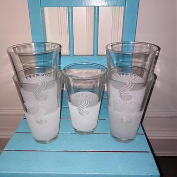 Baileys Cream Latte glazen set van 5 gebruikte staat beschikbaar voor biedingen