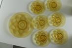 antiek amber kleur glazen gebaksstel, 1 schaal en 6 bordjes, Ophalen of Verzenden