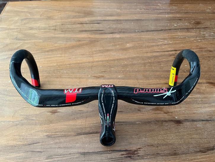 Racefietsstuur ITM K-Sword incl stuurpen full carbon, Fietsen en Brommers, Fietsonderdelen, Gebruikt, Racefiets, Stuur, Ophalen of Verzenden