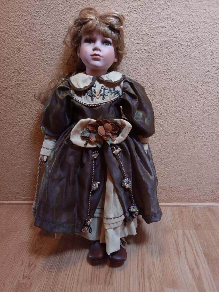 Porseleinen pop, Ophalen of Verzenden, Zo goed als nieuw, Pop