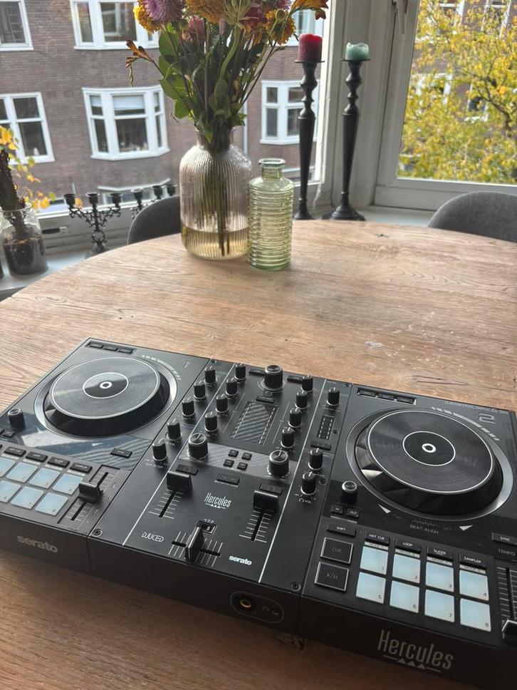 Hercules DJControl Inpulse 500 – DJ controller, Muziek en Instrumenten, Dj-sets en Draaitafels, Zo goed als nieuw, Overige merken