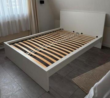 Gratis ikea bedombouw Malm 140 x 200cm, alleen ledikant beschikbaar voor biedingen