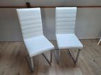 2 hele mooie witte eetkamer stoelen (in slaapkamer gestaan), Huis en Inrichting, Stoelen, Ophalen, Twee, Wit, Zo goed als nieuw