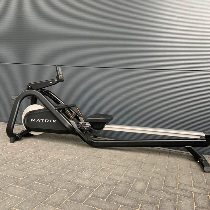 Matrix rower roeier roeiapparaat hometrainer roeien, Sport en Fitness, Fitnessmaterialen, Zo goed als nieuw, Overige typen, Ophalen