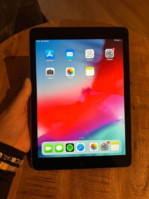 Apple Ipad air 1e generatie 2013, Computers en Software, Apple iPads, Zo goed als nieuw, Apple iPad Air, 10 inch, 16 GB, Ophalen