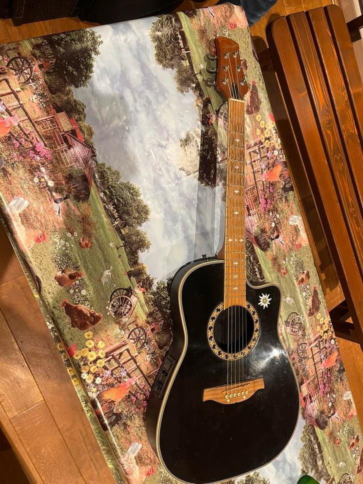 Stagg gitaar semi akoestisch, Muziek en Instrumenten, Snaarinstrumenten | Gitaren | Akoestisch, Zo goed als nieuw, Western- of Steelstringgitaar